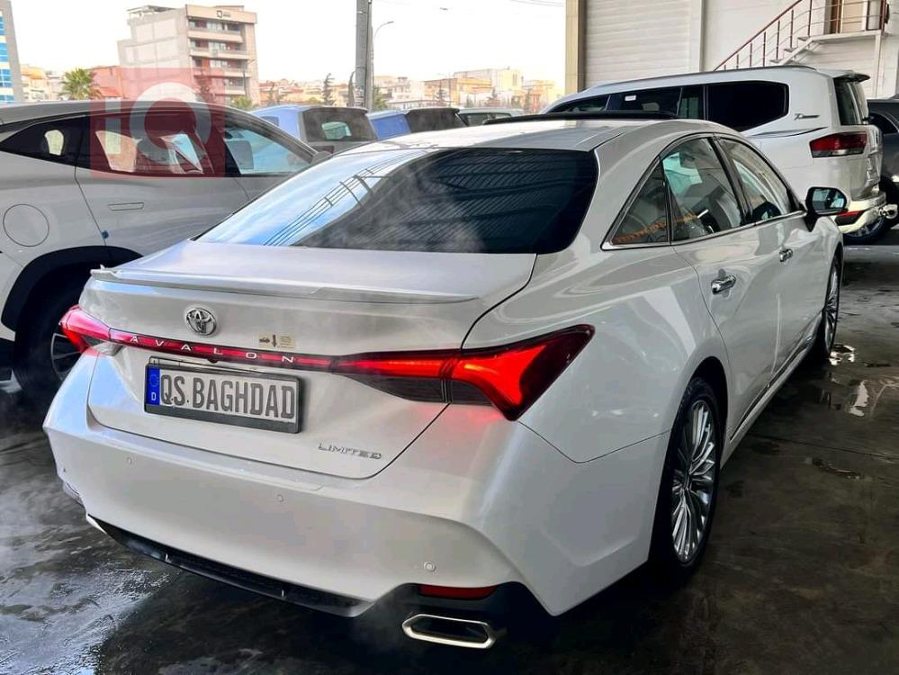 Toyota Avalon